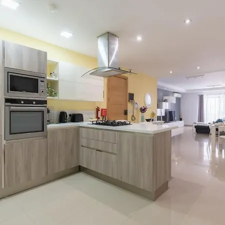 St Julians Apartment-hosted By Sweetstay