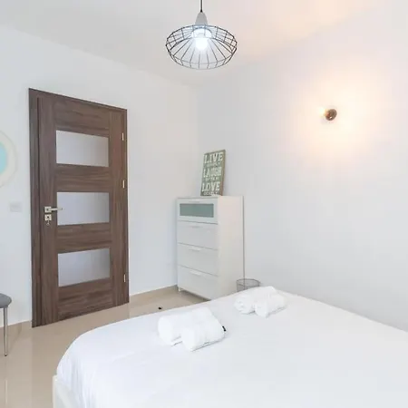 St Julians Apartment-hosted By Sweetstay *